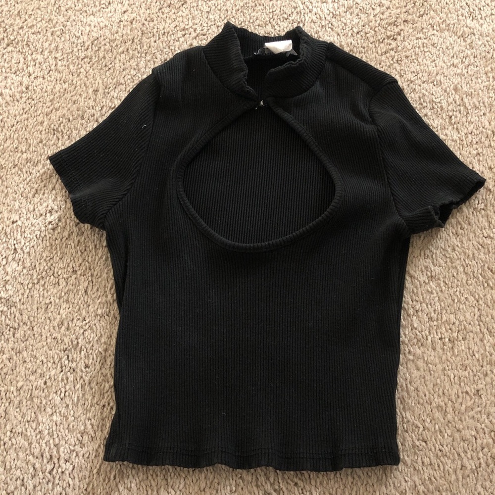 Black crop top